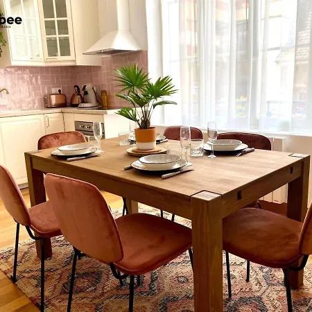 Le Pink Lady Avenue De Champagne