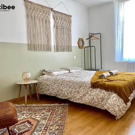 Apartment Le Pink Lady Avenue De Champagne